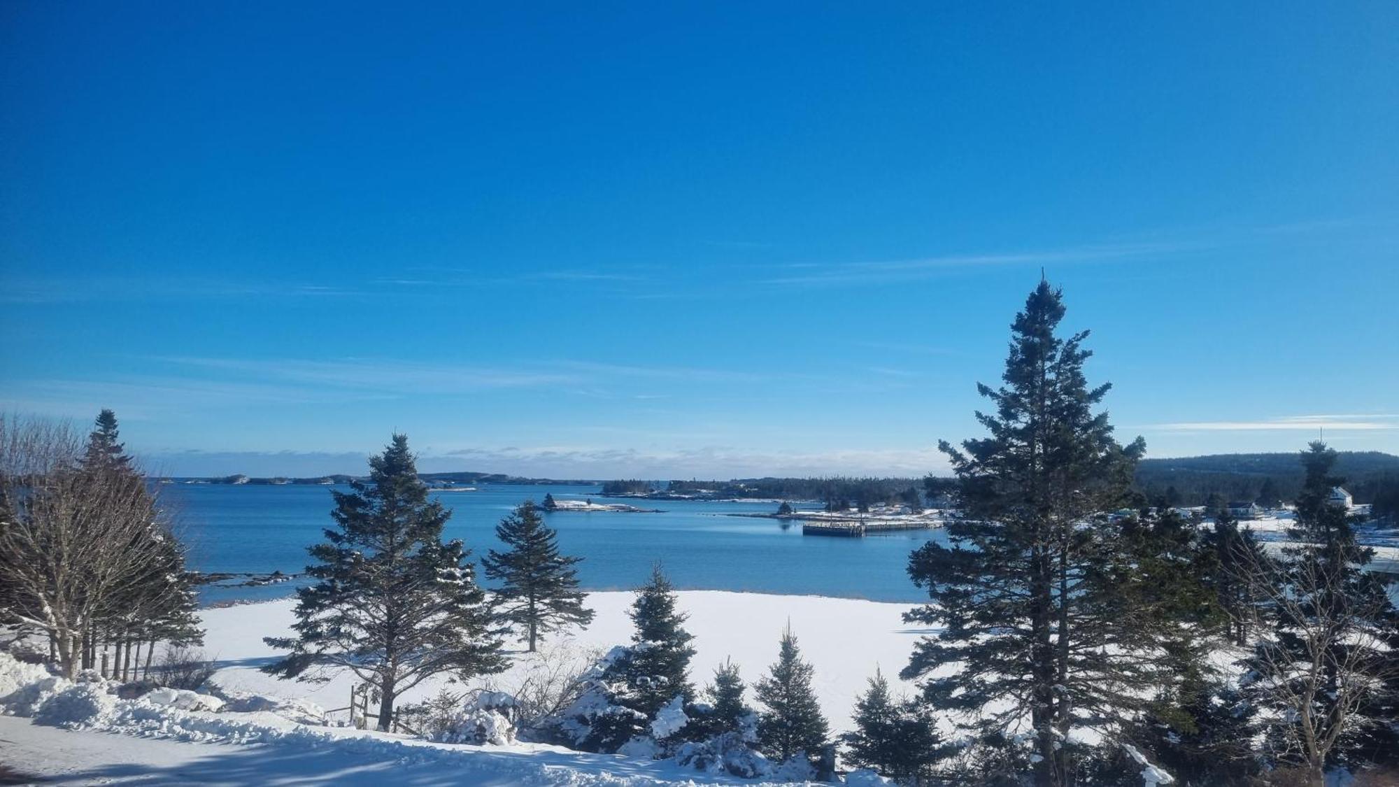 Oceanfront Apartments Port Dufferin Buitenkant foto